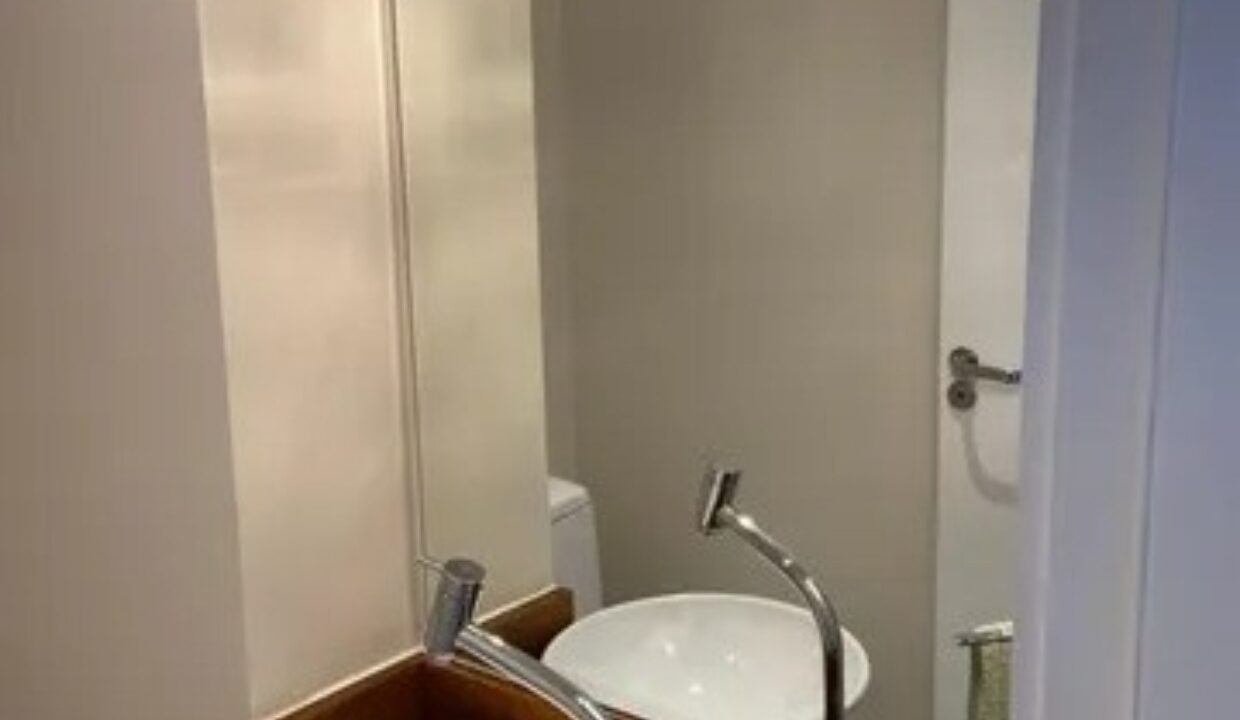 WhatsApp Image 2025-10-04 at 13.08.04 (2)