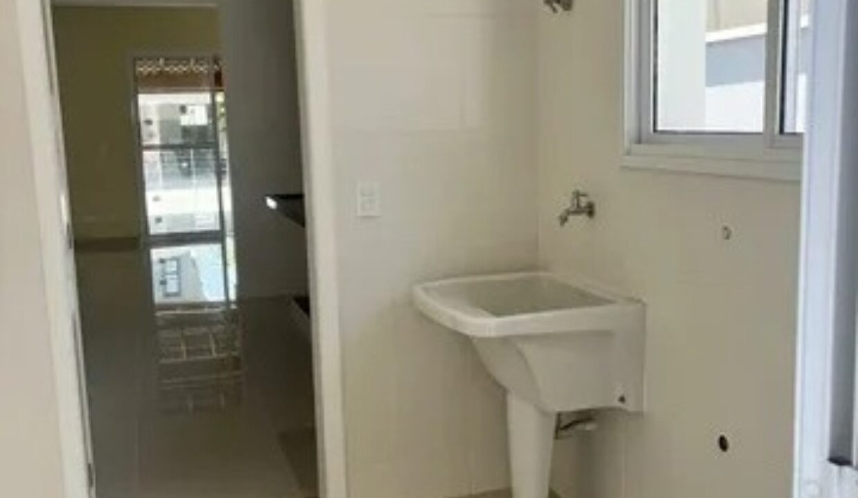 WhatsApp Image 2025-10-11 at 13.44.35 (1)