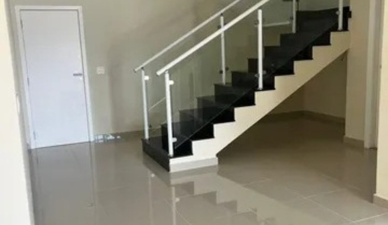 WhatsApp Image 2025-10-11 at 13.44.35