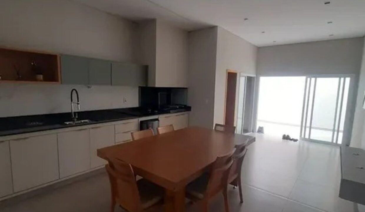 WhatsApp Image 2025-10-11 at 14.00.26 (4)