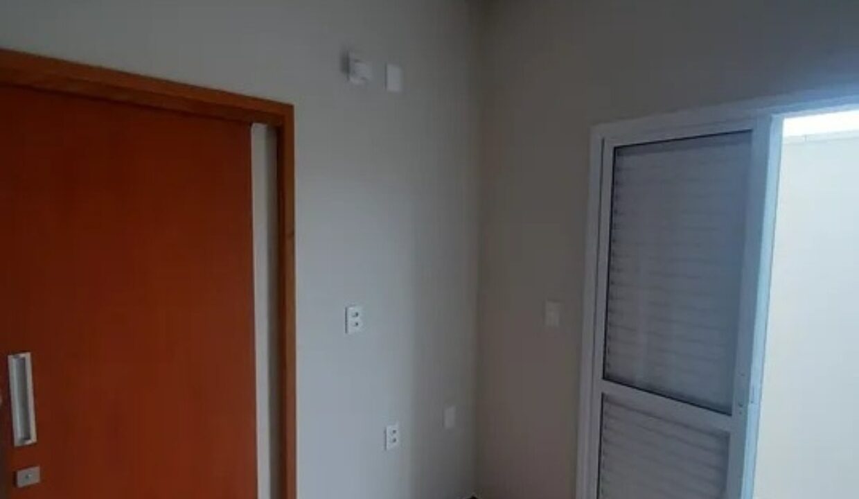 WhatsApp Image 2025-10-11 at 14.00.27 (1)