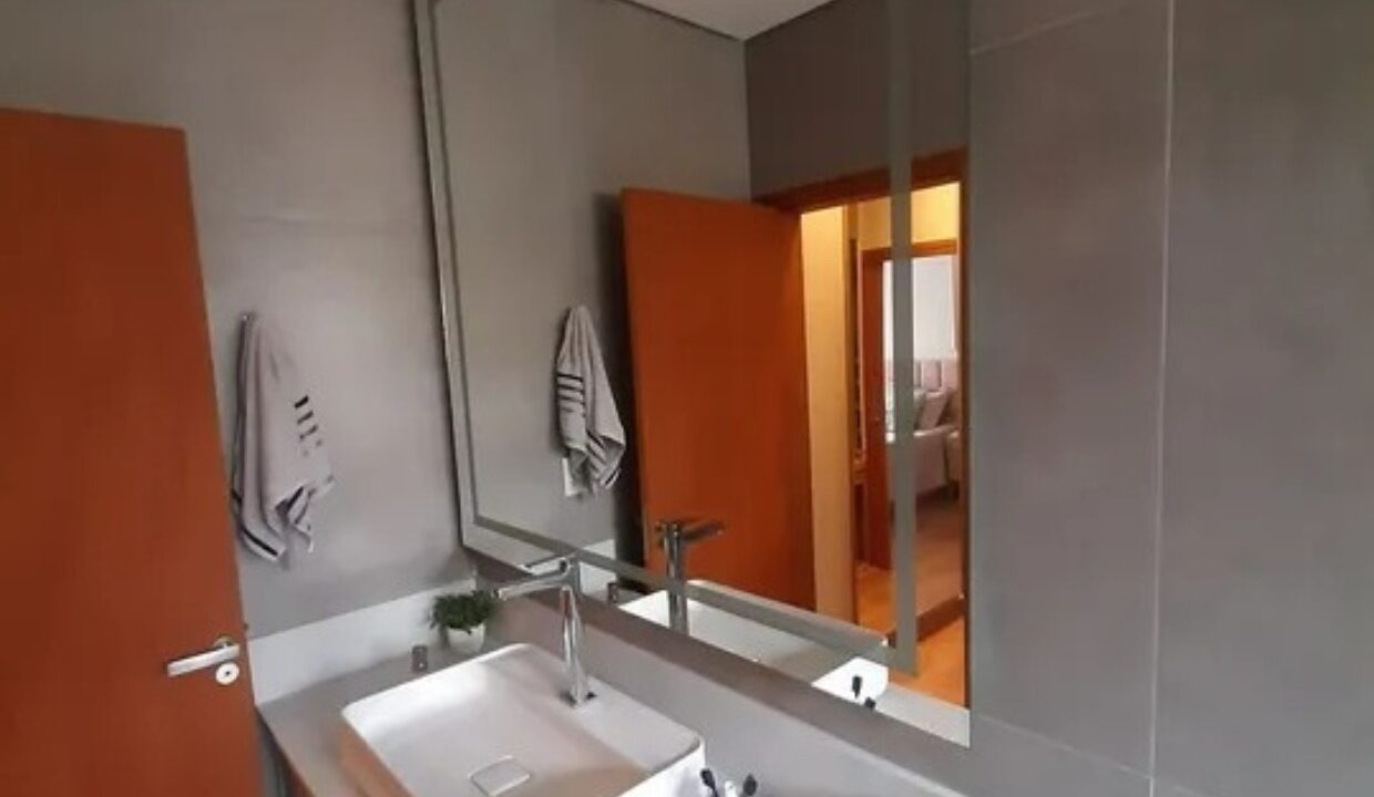 WhatsApp Image 2025-10-11 at 14.00.27 (8)