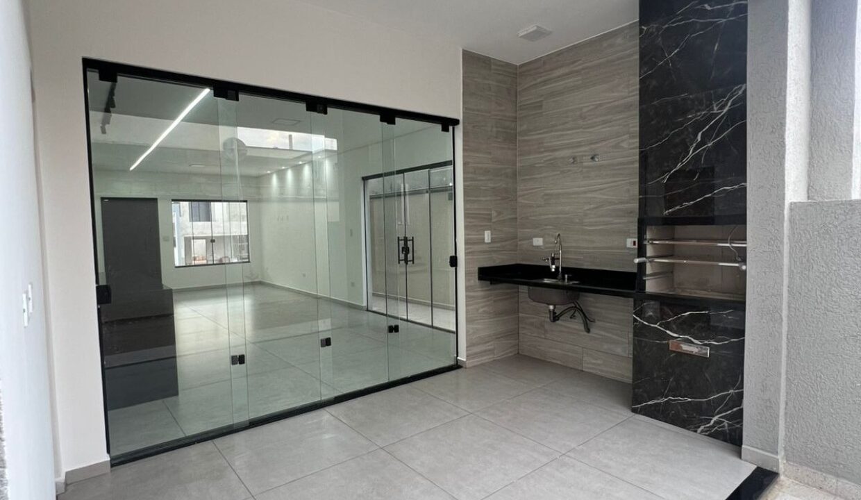 WhatsApp Image 2025-10-14 at 09.32.08 (3)