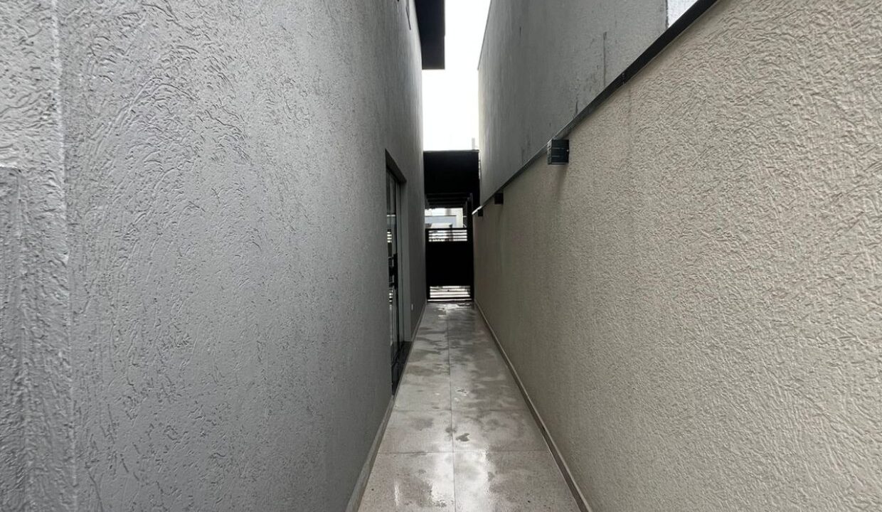 WhatsApp Image 2025-10-14 at 09.32.08 (5)