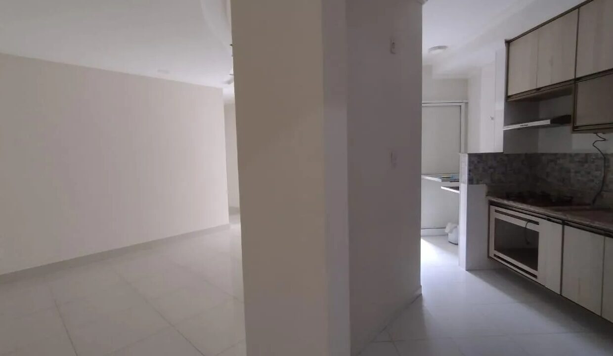 WhatsApp Image 2025-10-16 at 08.20.17 (2)