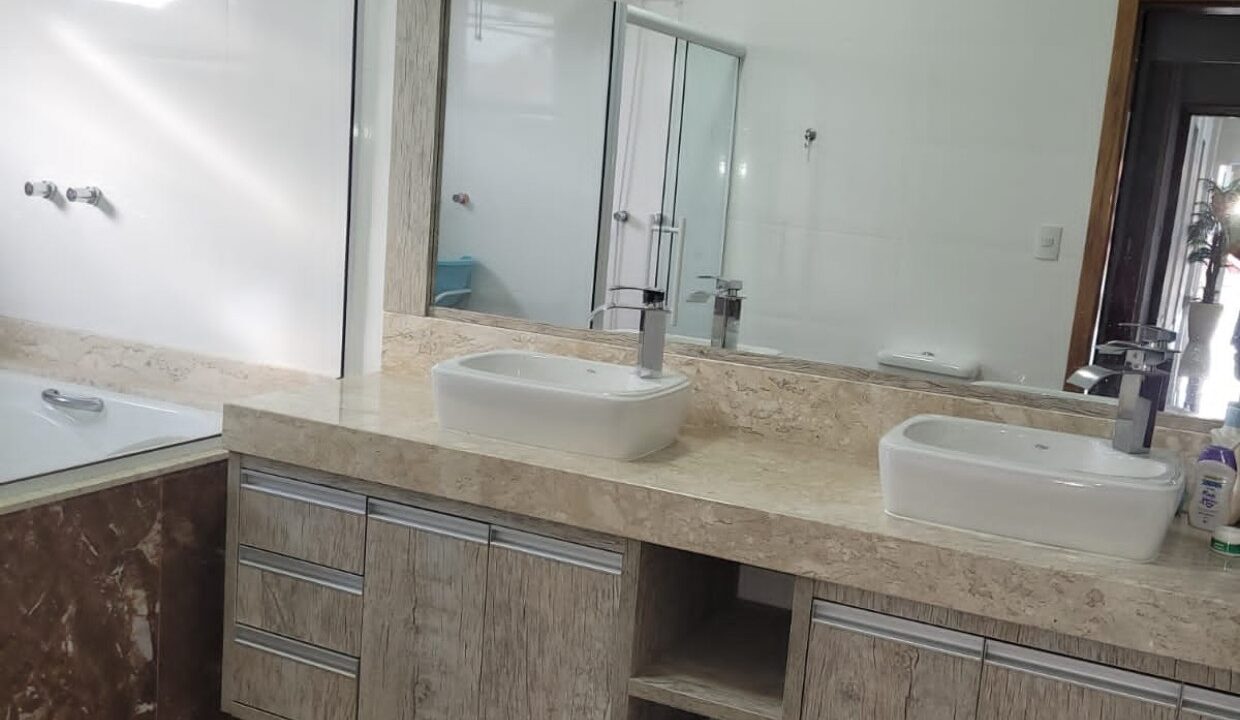 WhatsApp Image 2025-10-14 at 13.04.13 (16)