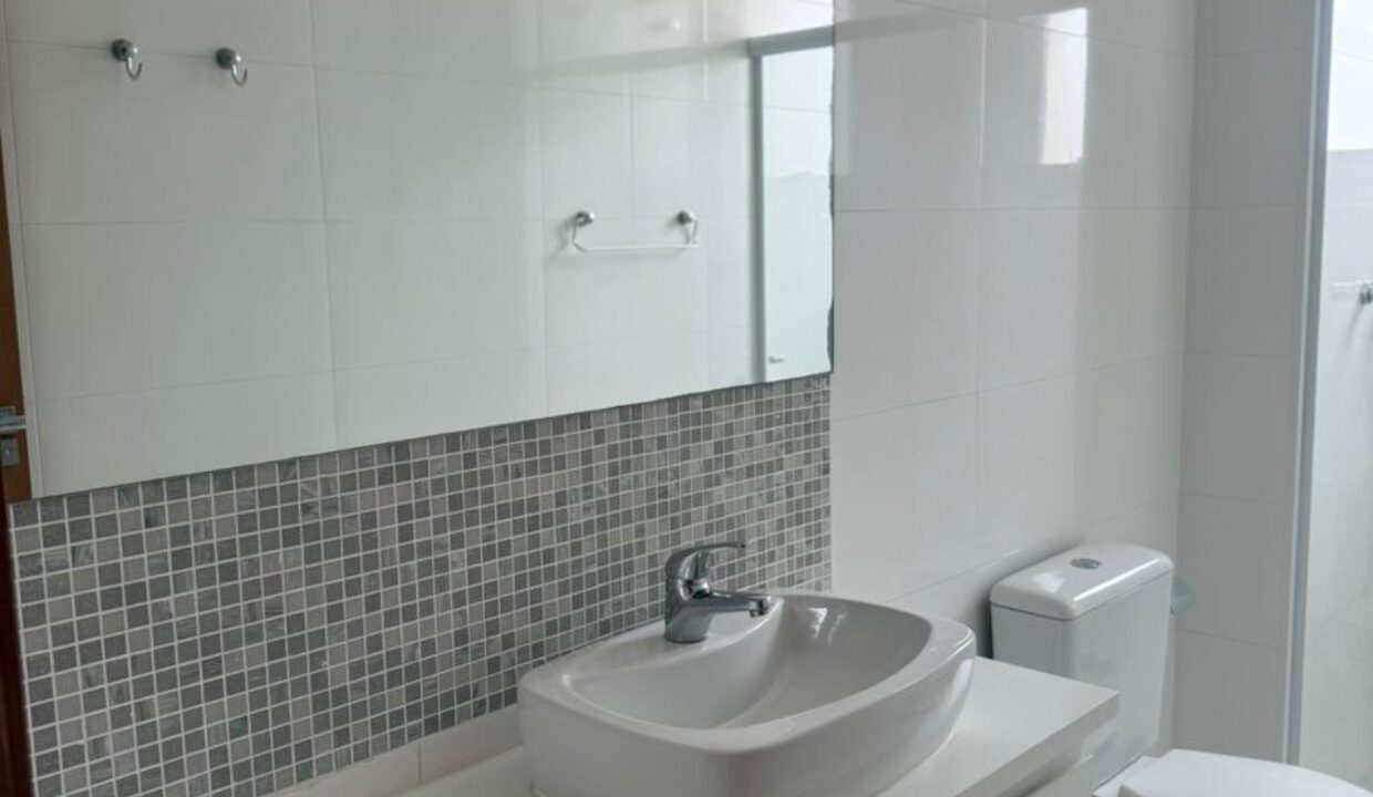 WhatsApp Image 2025-10-18 at 10.18.06