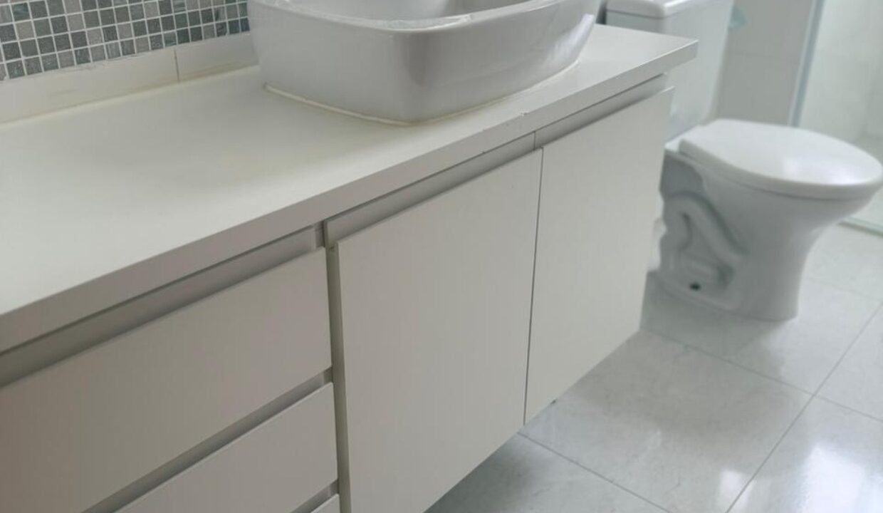 WhatsApp Image 2025-10-18 at 10.18.09