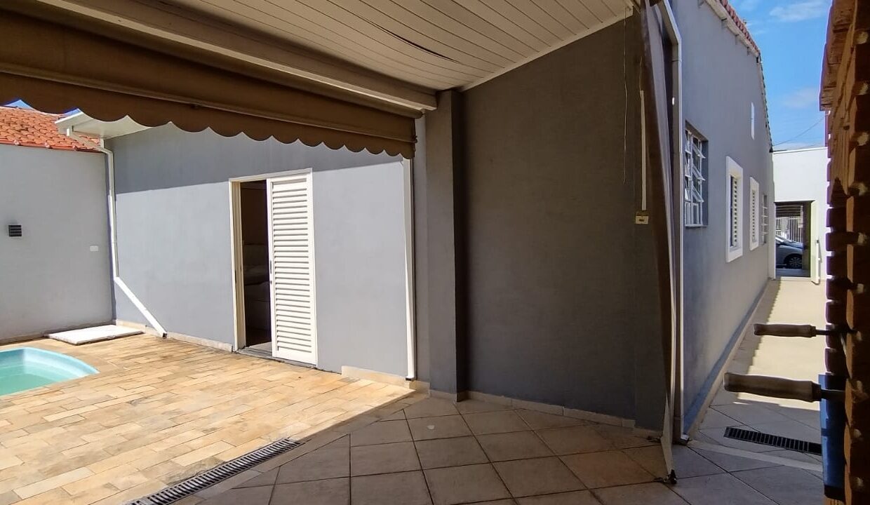 WhatsApp Image 2025-10-18 at 11.05.34 (1)