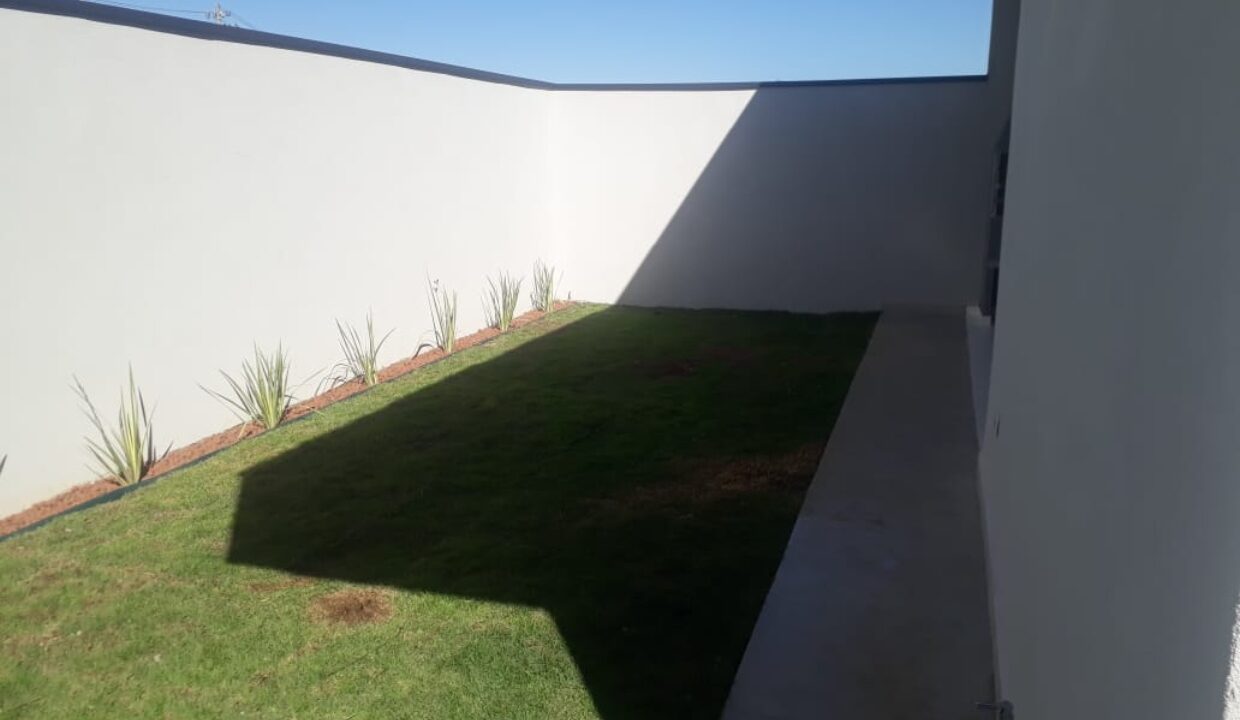 WhatsApp Image 2025-10-18 at 14.12.14 (4)