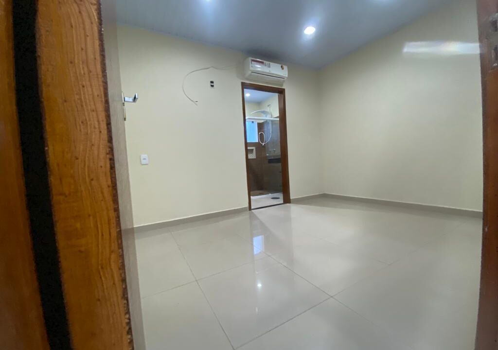 WhatsApp Image 2025-10-20 at 10.10.40 (3)